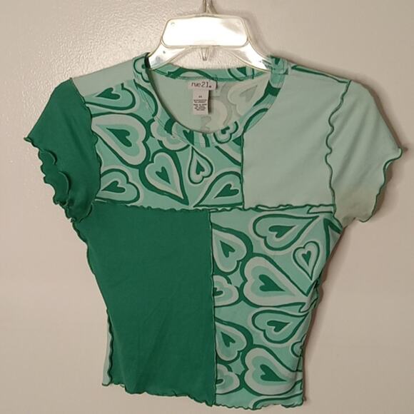 Rue 21 Women's XS cropped patchwork heart short sleeve top. Atleisure, Casual - Picture 1 of 6